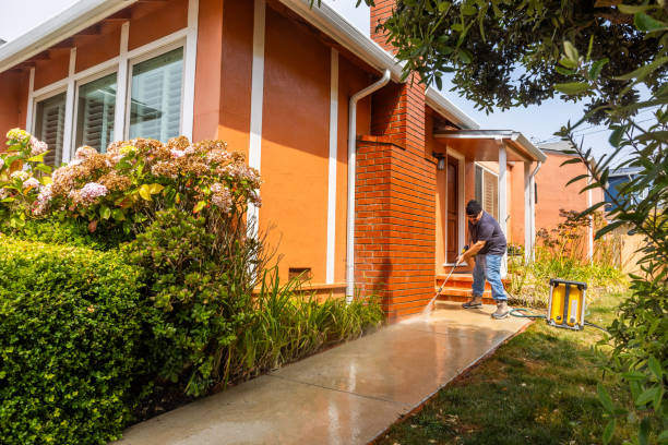 Best Residential Pressure Washing Services  in Raymond, WA